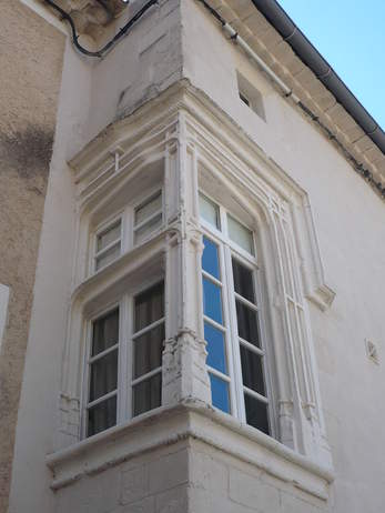 Fentre Mdivale, maison construite fin 15 sicle rue Notre Dame. 